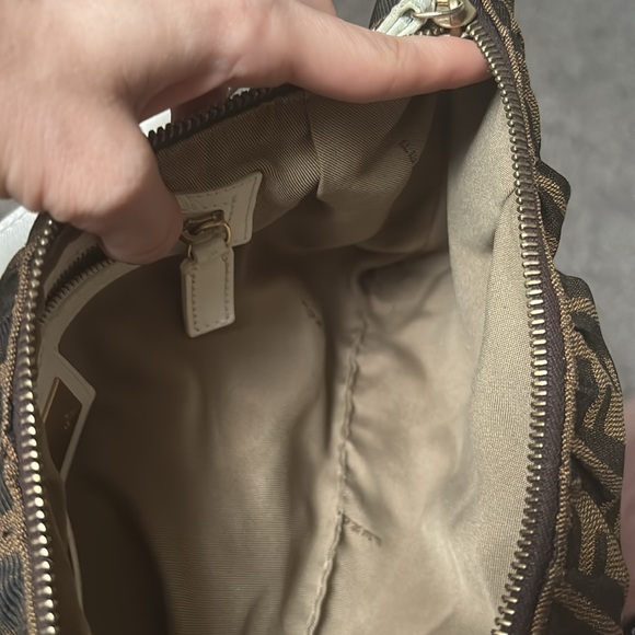 Authentic Fendi Zucca shoulder bag - Picture 15 of 15